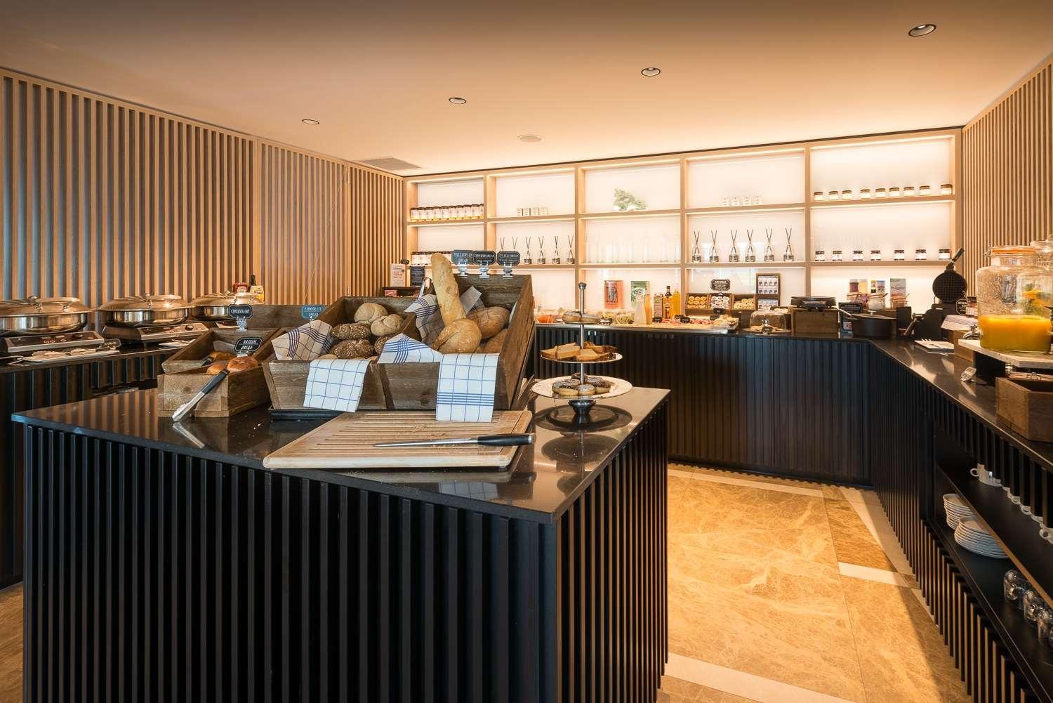 Shanghai Hotel Holland Делфт Екстериор снимка