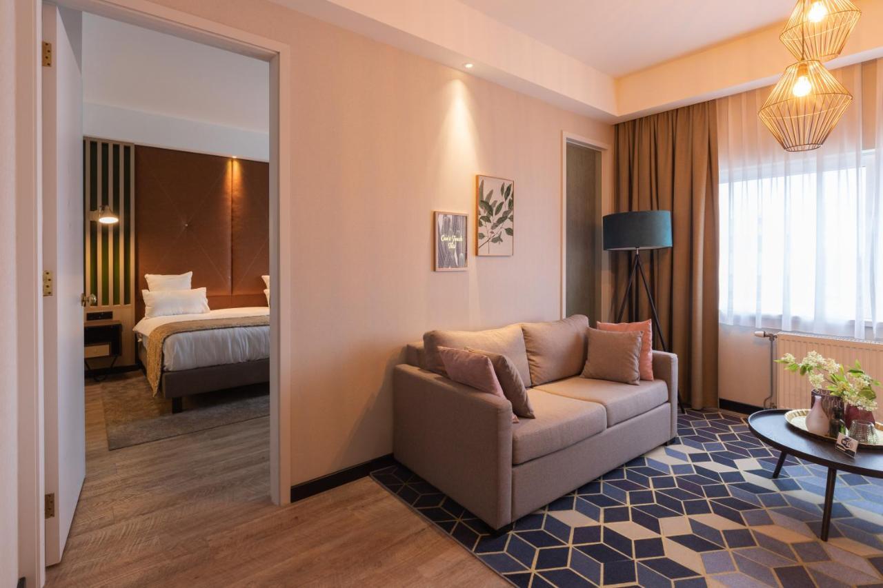 Shanghai Hotel Holland Делфт Екстериор снимка